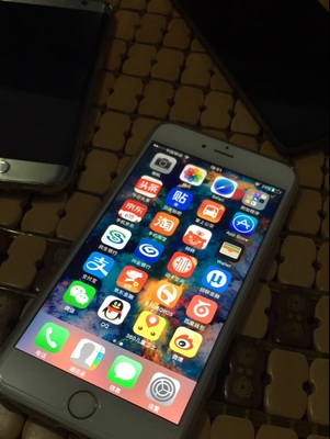 苹果6splus深空灰色开箱视频,iphone6splus全新开箱