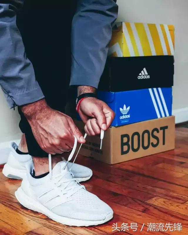 干掉一位鞋头很简单，你只需要踩脏他的球鞋！