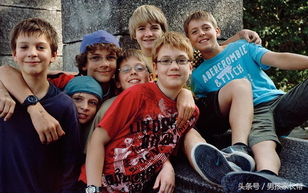 3岁宝宝白天睡觉晚上不睡怎么办,3岁孩子睡前总是折腾好久才入睡