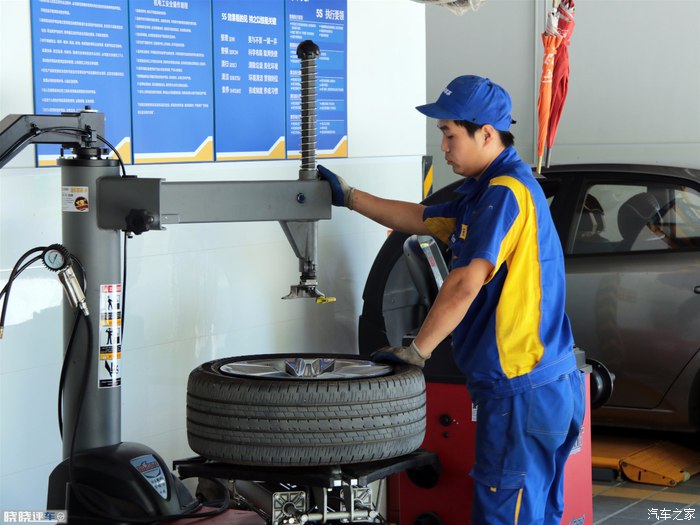 18款皇冠改装雷克萨斯前脸,十四代皇冠改装雷克萨斯仪表盘