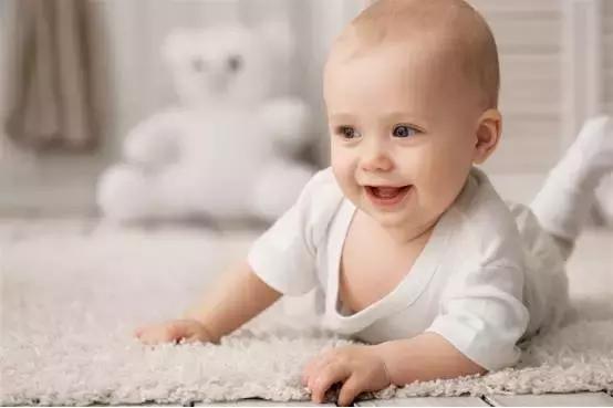 什么牌子护肤品最适合婴儿夏天用,夏季宝宝护肤品排行榜