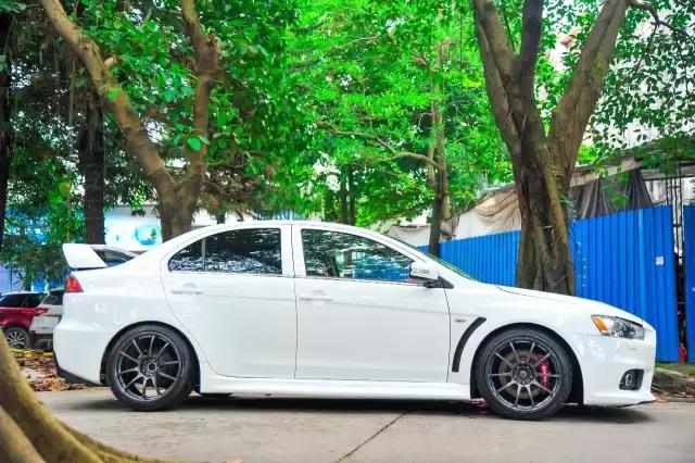 evo和翼神到底有什么区别,evo和翼神价格的区别