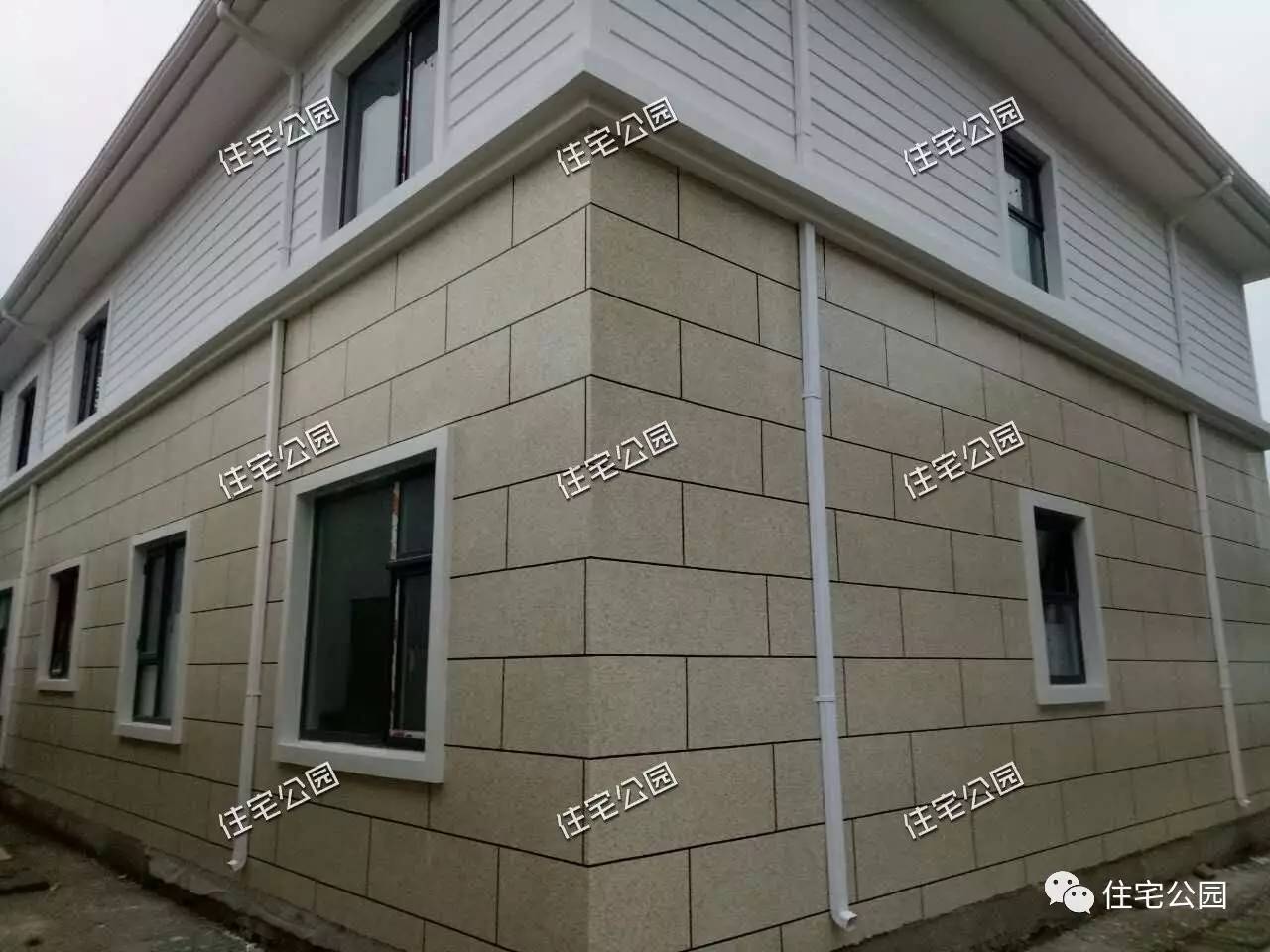 农村小伙花30万自己盖钢结构别墅,农村花30万建轻钢别墅