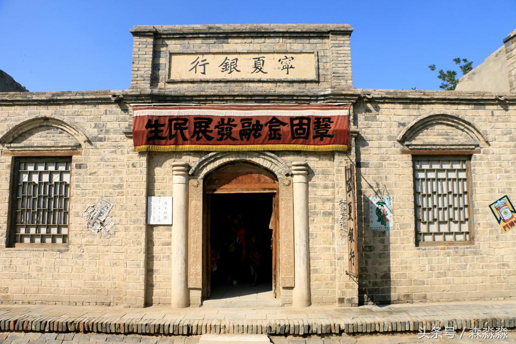 西部影视城一枝独秀,西部影视城荒凉