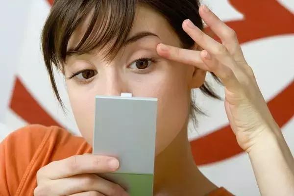 女明星和网红都爱的玻尿酸，保湿、除皱、抗初老，不到百元！