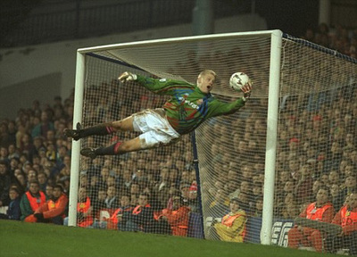 一夫当关万夫莫开是哪首诗,一夫当关万夫莫开是四字成语吗