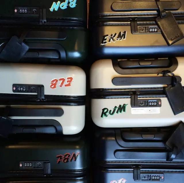 1家实体店2年卖出100,000+的行李箱，到底有啥牛逼的？