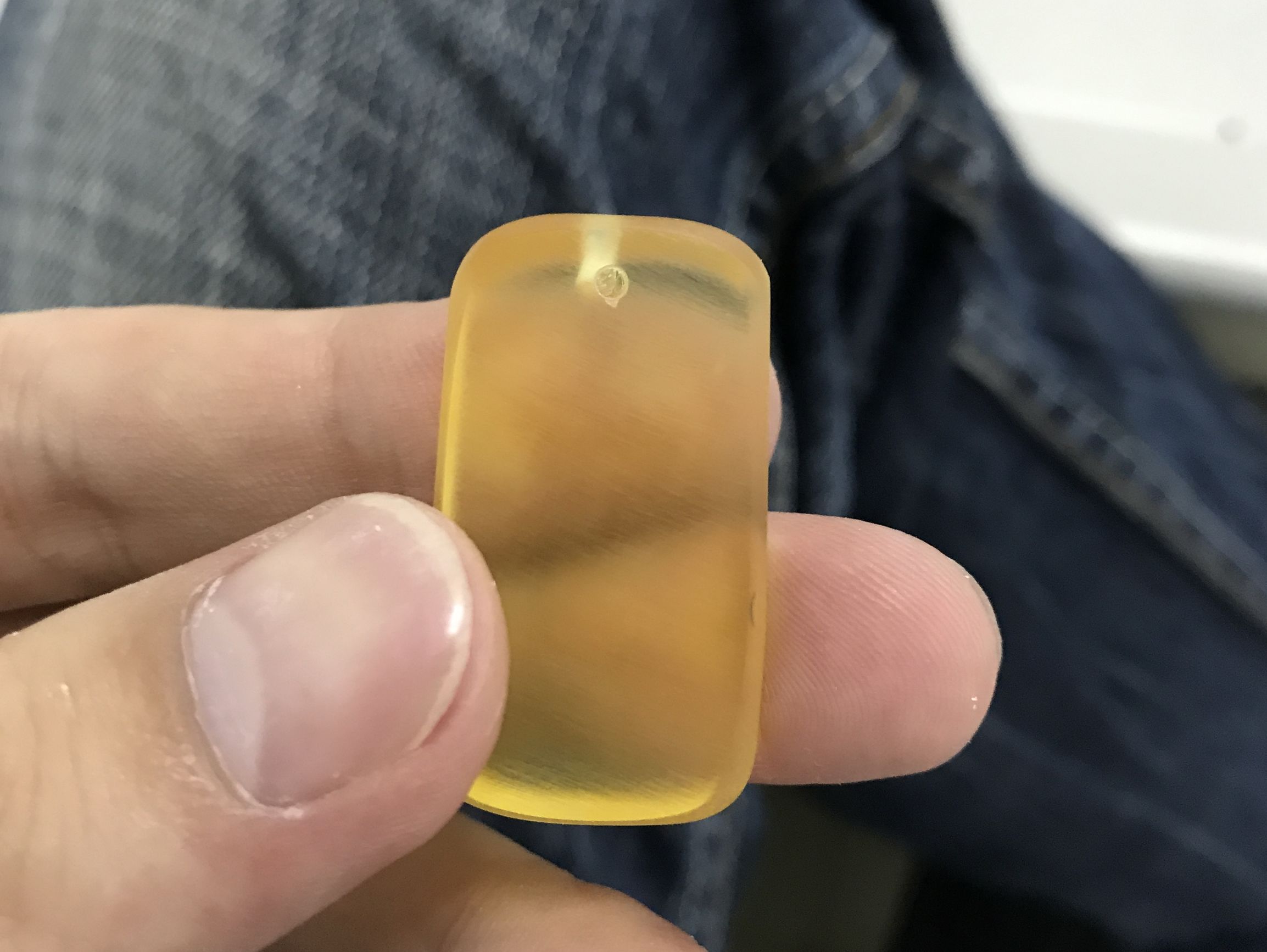 顽主-开一个小金珀做个无事牌小件分享一下抛光小窍门