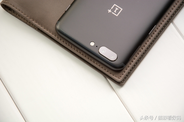 入手一加5效果如何,一加手机5的性能怎么样