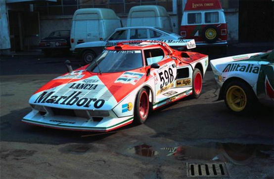 世界上跑得最快的红色车,世界上最快的红车和黄车