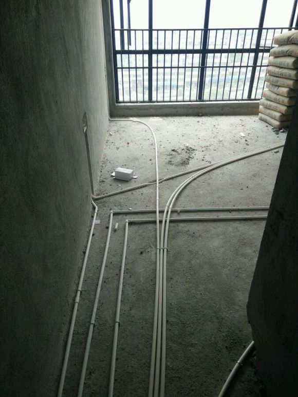 水电布线图现场,水电施工对比图