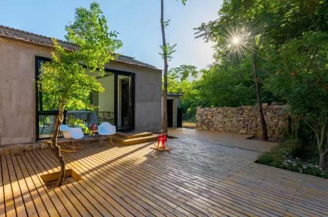 “麻麻,那是什么花?”“麻麻花呀!”