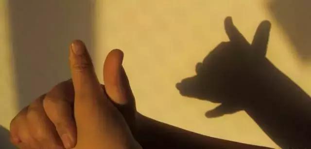 儿童快乐阅读绘画,幼儿园简单的阅读绘画