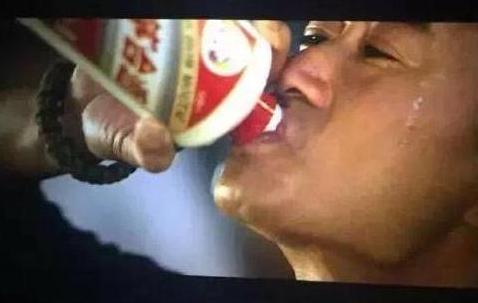 战狼2巧妙植入白酒广告，国酒走出去不止有茅台