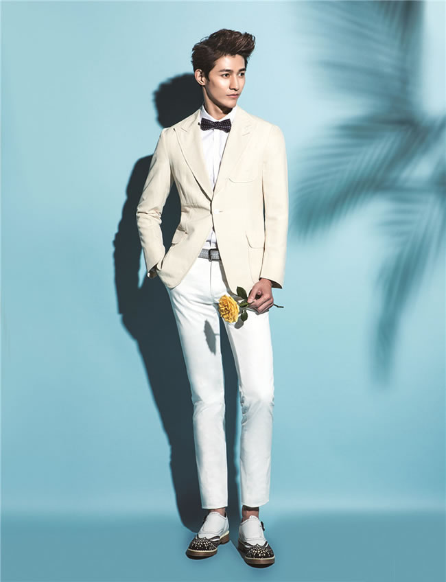 24岁出道，超模出身，《思美人》火遍全国，搭档小s成新晋男神