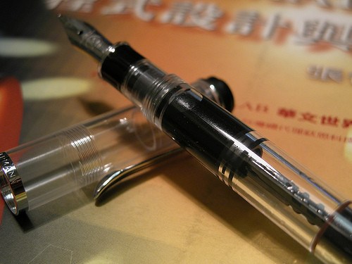 pelikan钢笔评测,小白点直液式钢笔测评