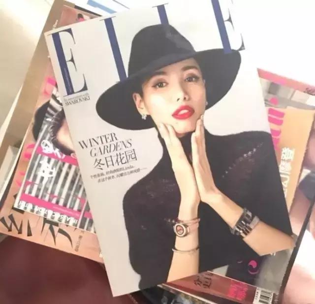 大嘴短发被讽“怪物”，如今逆袭时尚圈第一宠儿