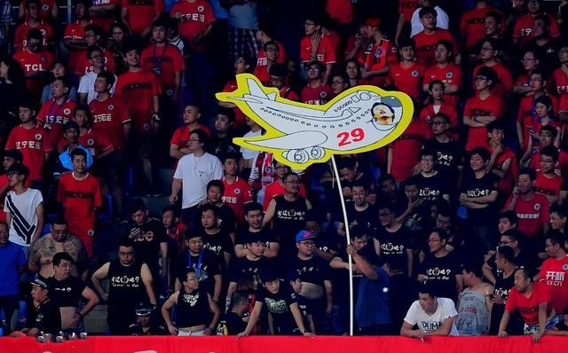 广州恒大巅峰时刻郜林,郜林霸气说谁敢在天河赢恒大