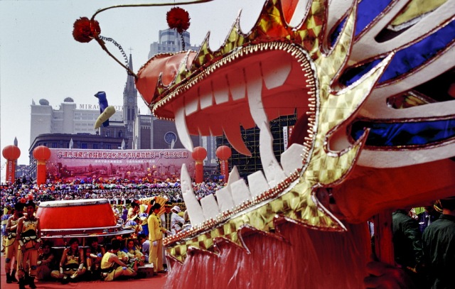 宁波中心地标天一广场15岁啦,哪张照片勾起你的回忆?