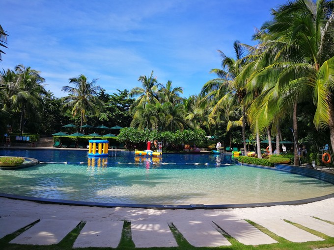 带着老妈和宝贝游三亚（两家铂尔曼和亚龙湾红树林度假之旅）