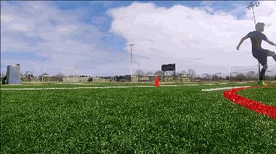 前锋简单过人动作,作为前锋应该要干嘛