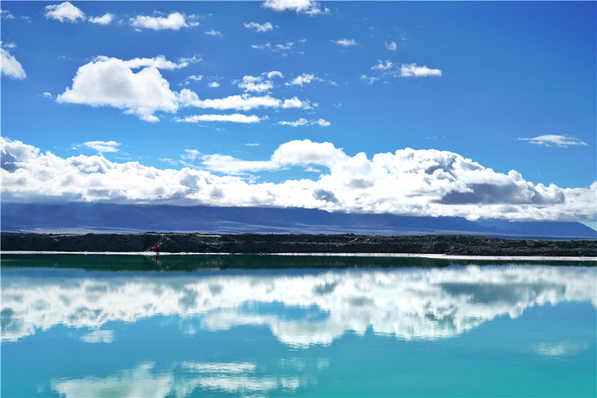 大柴旦翡翠湖美的像仙境,美丽的大柴旦翡翠湖宛如仙境