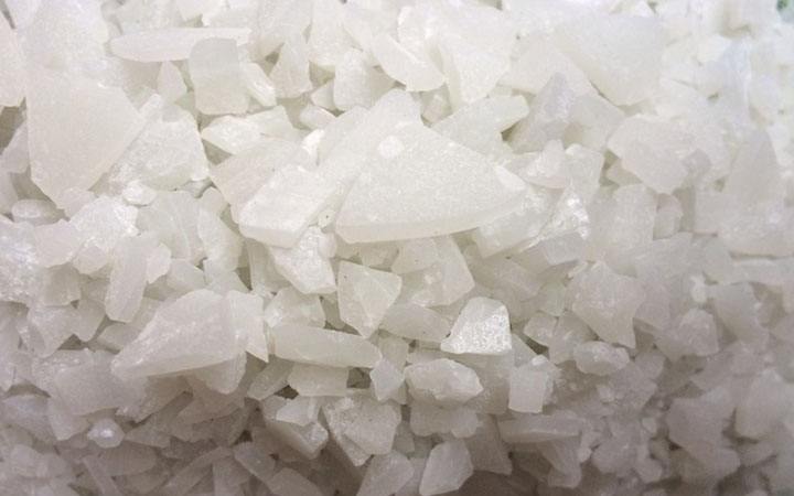 油条怎样铝才不会超标,油条铝的残留量超标危害症状