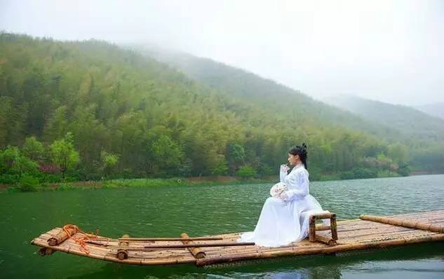 词风雅韵-冯振宇｜十里荷塘菡萏香一河碧水秀波光