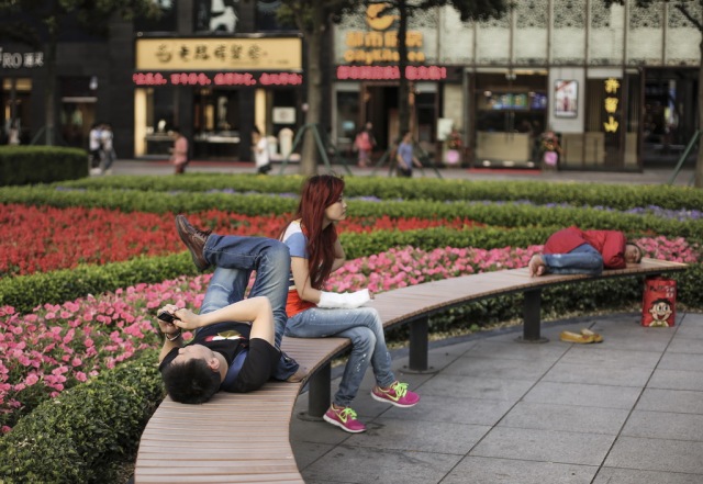 宁波中心地标天一广场15岁啦,哪张照片勾起你的回忆?