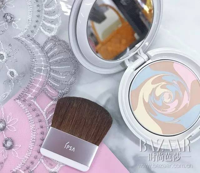 自从用了这些蜜粉，美容编辑走遍世界也要买回来囤货！