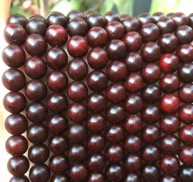 小叶紫檀最快辨别真假的方法,怎样鉴别小叶紫檀手串真假