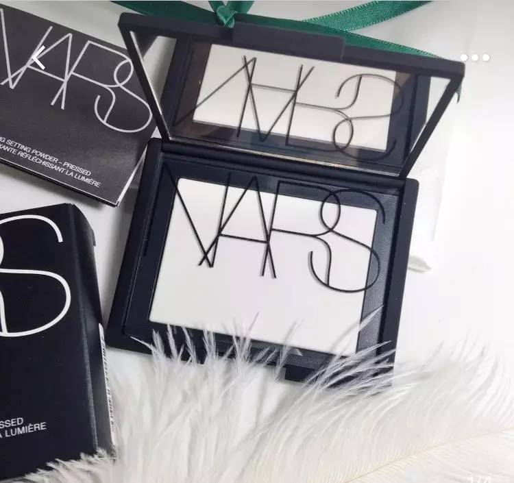 自从用了这些蜜粉，美容编辑走遍世界也要买回来囤货！