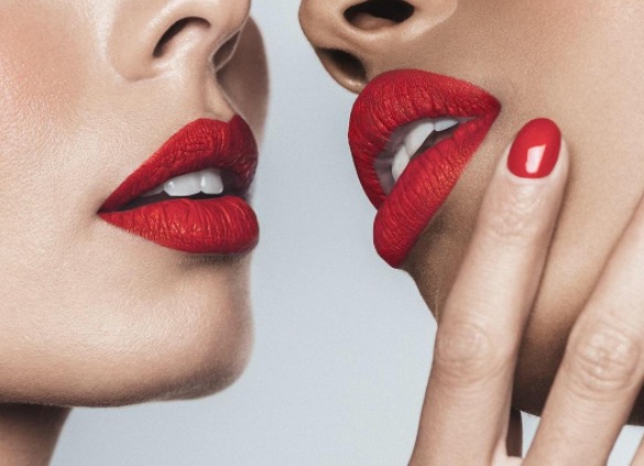 赵丽颖和杨幂白西装,别人家的男友