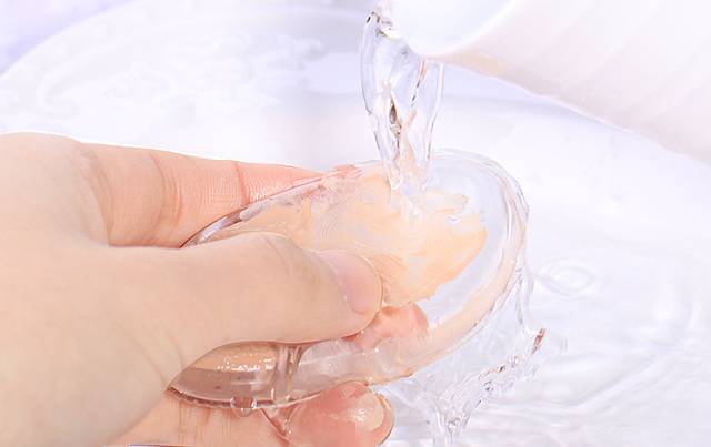 最好用的硅胶粉扑,粉扑硅胶的好用还是海绵的好用