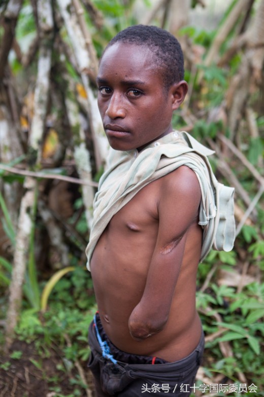 巴布亚新几内亚：从长矛到半自动步枪，你对这个国家了解多少？