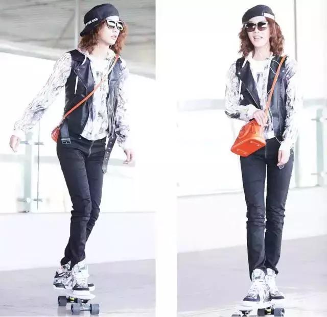 明星尬拍名场面,明星机场撞柱子尬舞