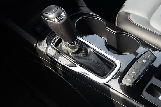 18科鲁兹和思域,两厢思域和两厢昂克赛拉怎么选