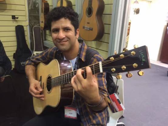 创业故事：音乐爱好者的情怀，用五年做好一个优质吉他传教士