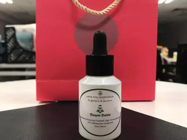 赵丽颖工作累状态差,发文想去享受生活?而真相却是