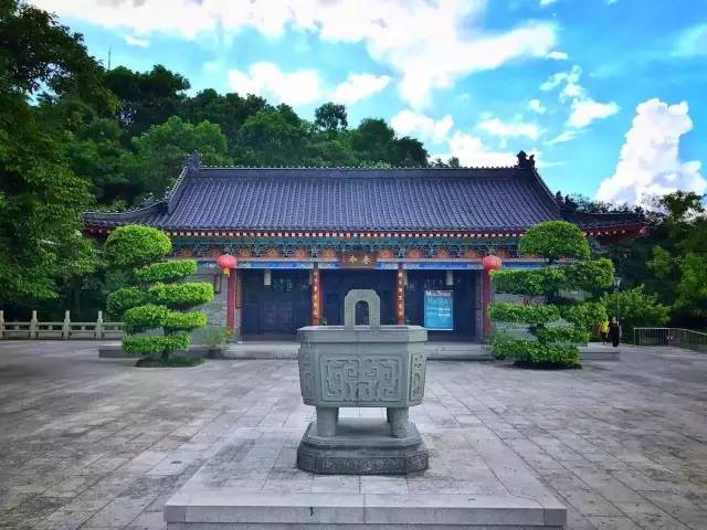 你好！我的名字叫惠州，这是我的名片