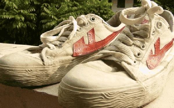 好看又时尚的小白鞋,好看又潮流的小白鞋