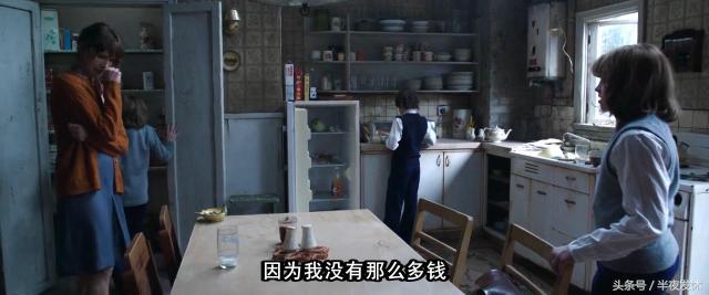 图解电影《招魂2》｜恶鬼折磨萝莉的一百种方法，被吓到漏尿