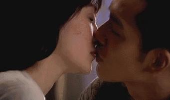 即使狠下心躲过宋仲基可忍心不被其他男星狂撩吗？