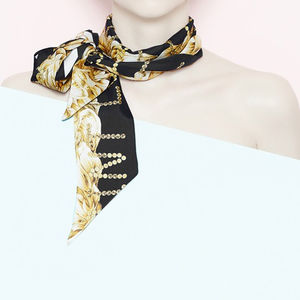 爱马仕丝巾旧款打折,爱马仕丝巾向女王致敬特别款