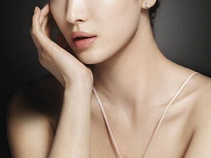 牙齿激光美白嘴唇受伤,激光美白牙齿危害亲身经历