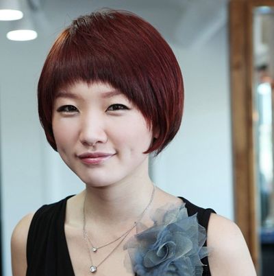 脸大卷发发型女2020流行发型40岁,脸大弄什么短发好看