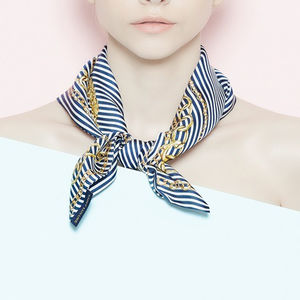 爱马仕丝巾旧款打折,爱马仕丝巾向女王致敬特别款