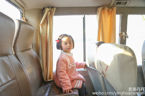 牵着小手去旅行,牵着小手去旅游