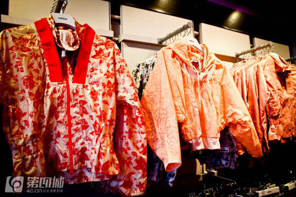 有折扣丨没买新包新鞋新衣服的，都奔这儿去了！