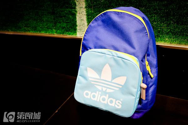 有折扣丨没买新包新鞋新衣服的，都奔这儿去了！